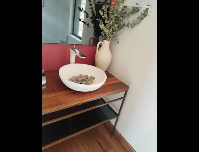 2 BEDROOM APARTMENT FOR SALE IN MABONENG